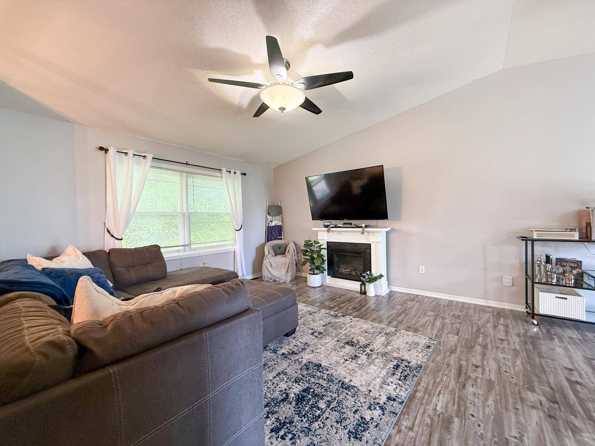 3065 Rose Heights DR SE, Rochester, MN 55904