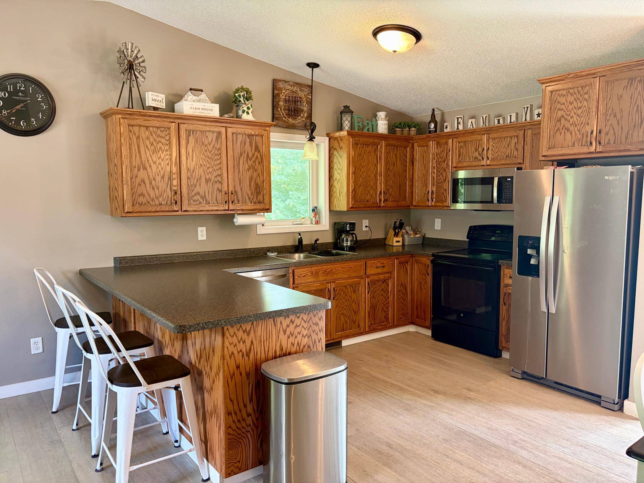 205 Riverwood CT, Randall, MN 56475