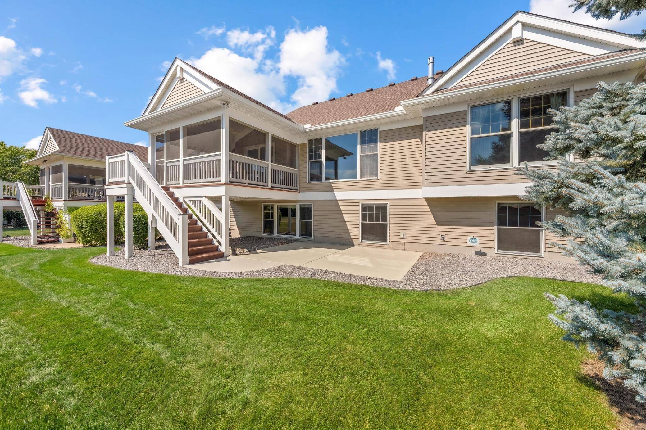 9779 Wedgewood CIR, Woodbury, MN 55125