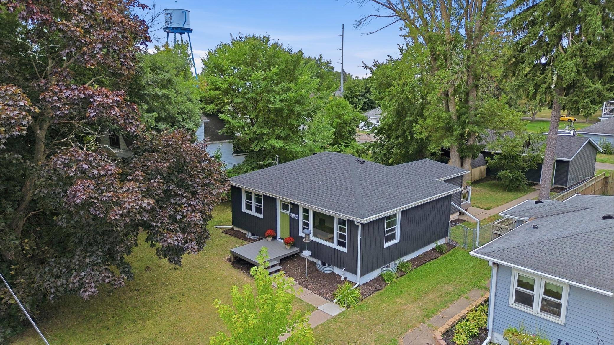 30620 N Lakes TRL, Lindstrom, MN 55045
