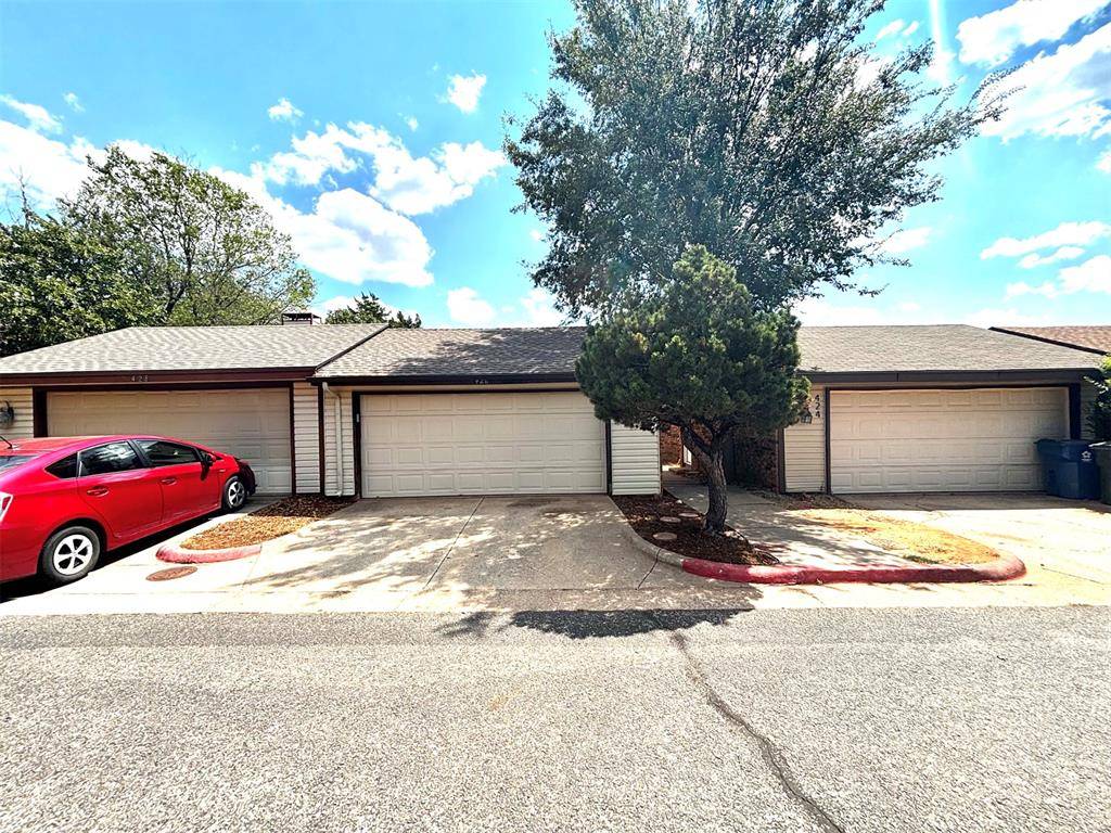 426 Sundance LN, Edmond, OK 73034