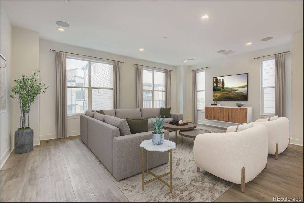 10886 E Hinsdale CIR, Centennial, CO 80112