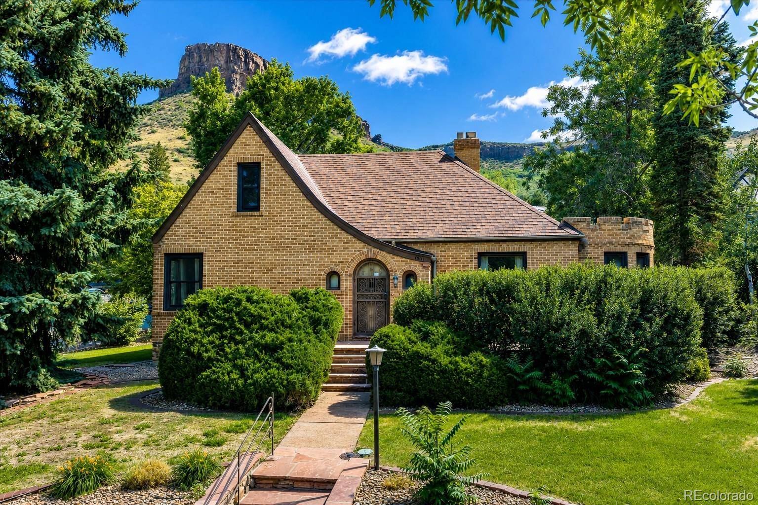 1801 East ST, Golden, CO 80401