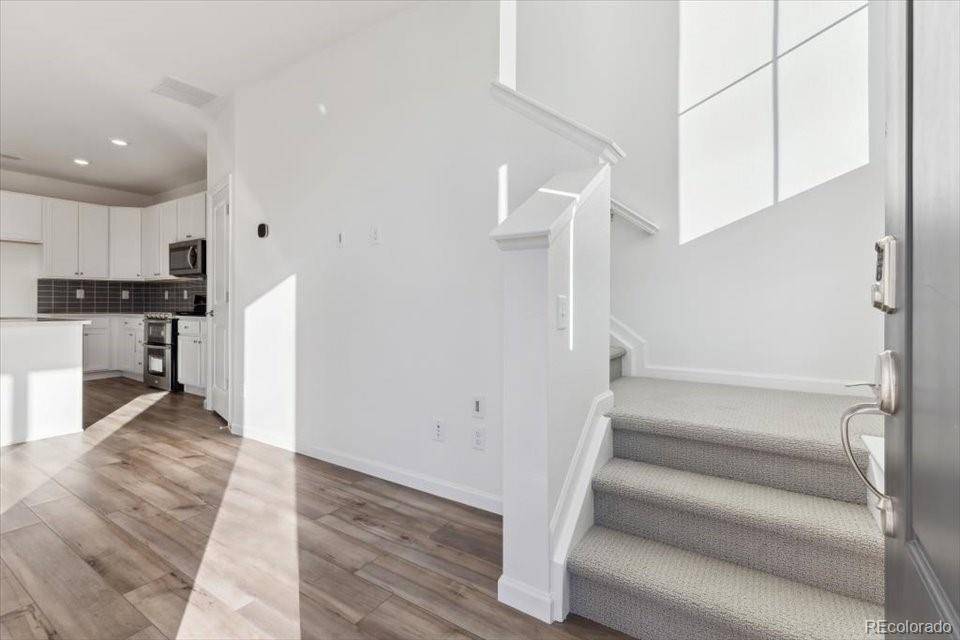 6680 Merseyside LN, Castle Pines, CO 80108