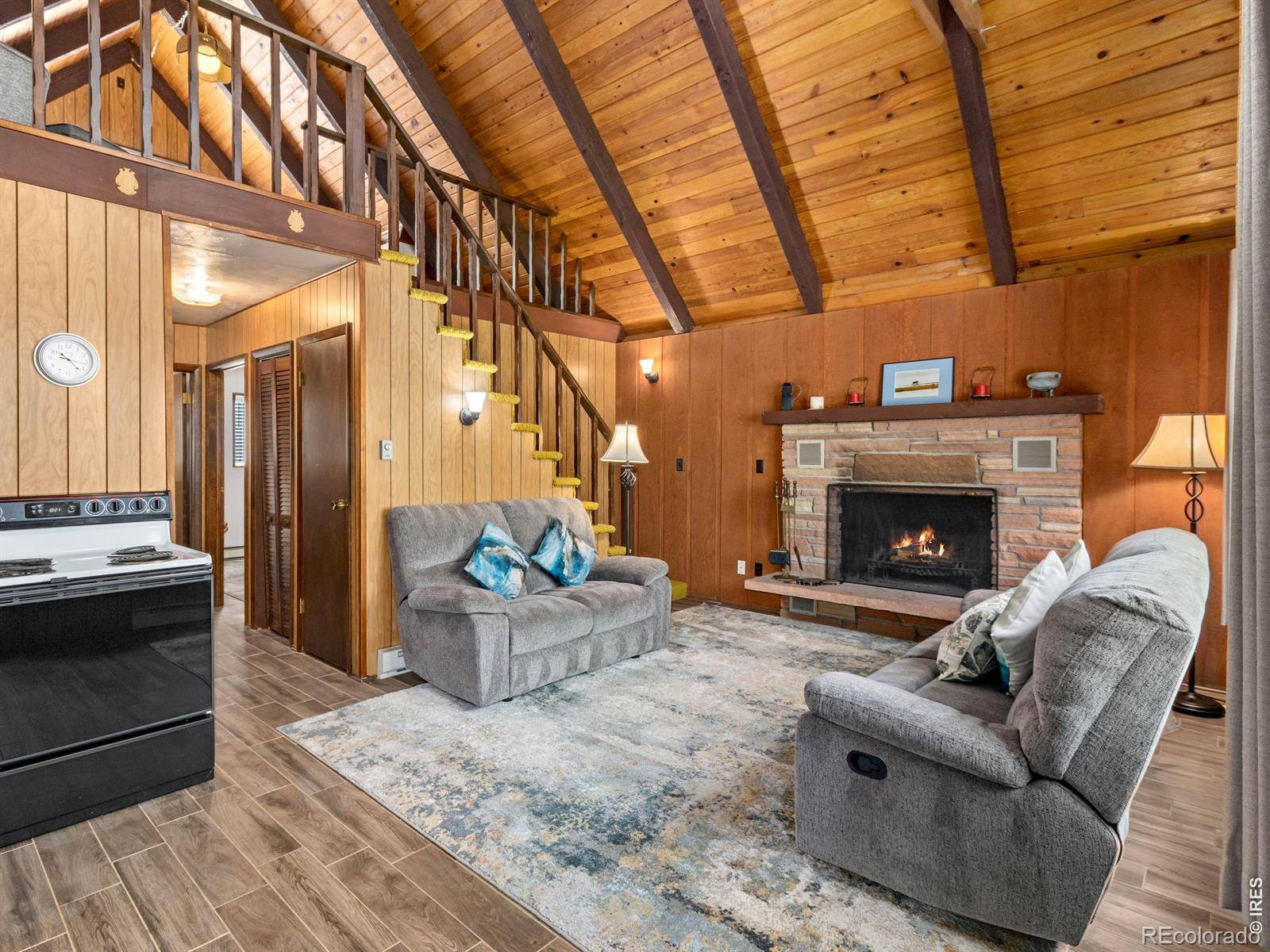 39 Hickory DR, Lyons, CO 80540