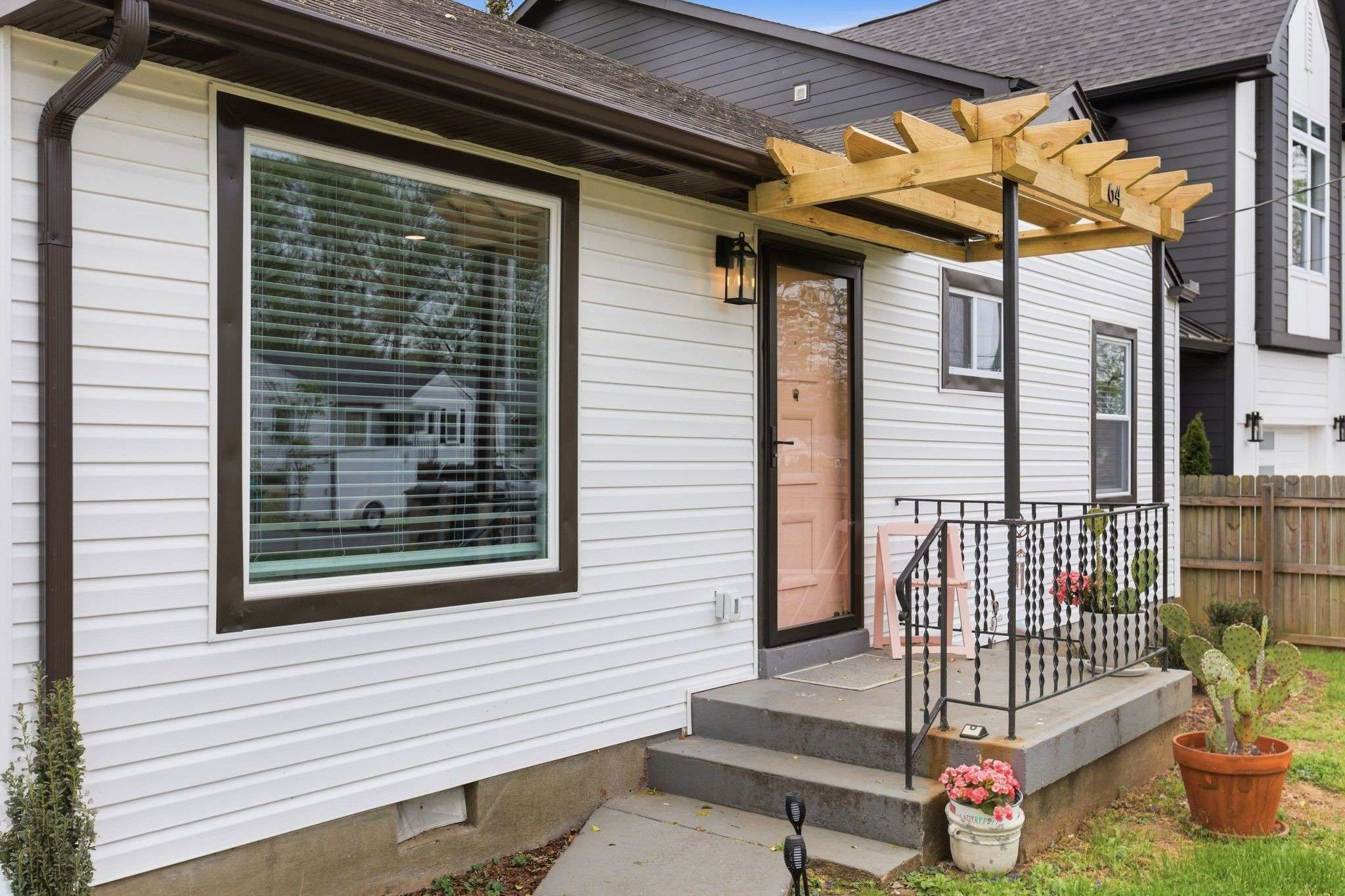 64 Creighton Ave, Nashville, TN 37206