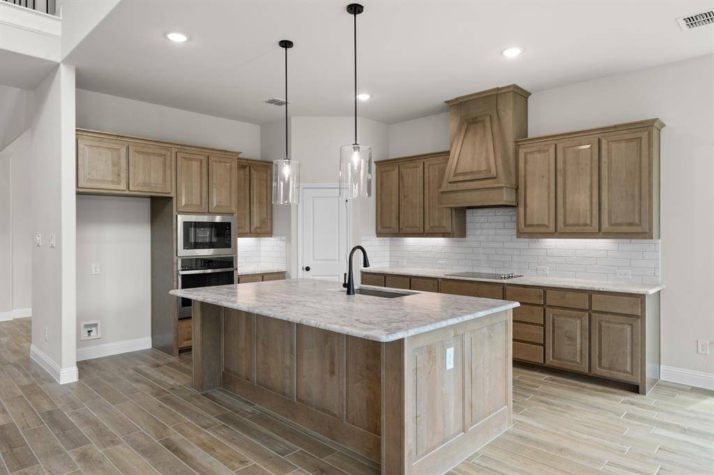 705 Seahawk Street, Joshua, TX 76058