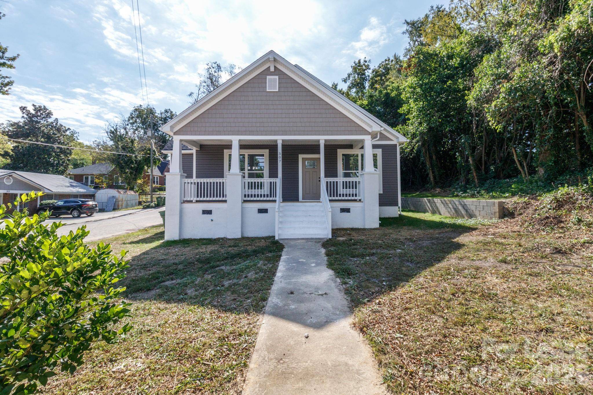 307 E Arch ST, Lancaster, SC 29720