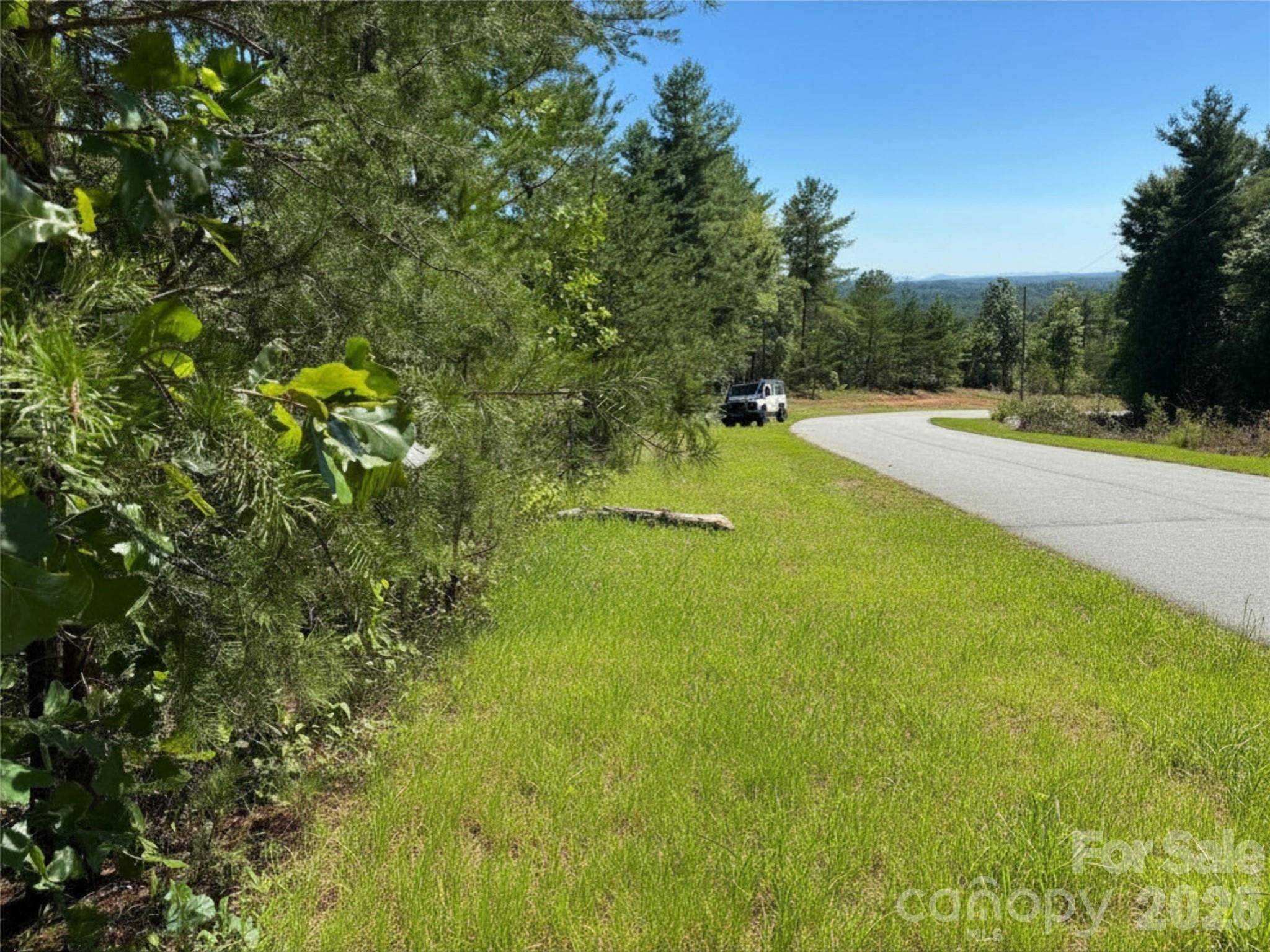 1.46 acres, Lot 48 Tomahawk Ridge DR #Lot 48, Lenoir, NC 28645
