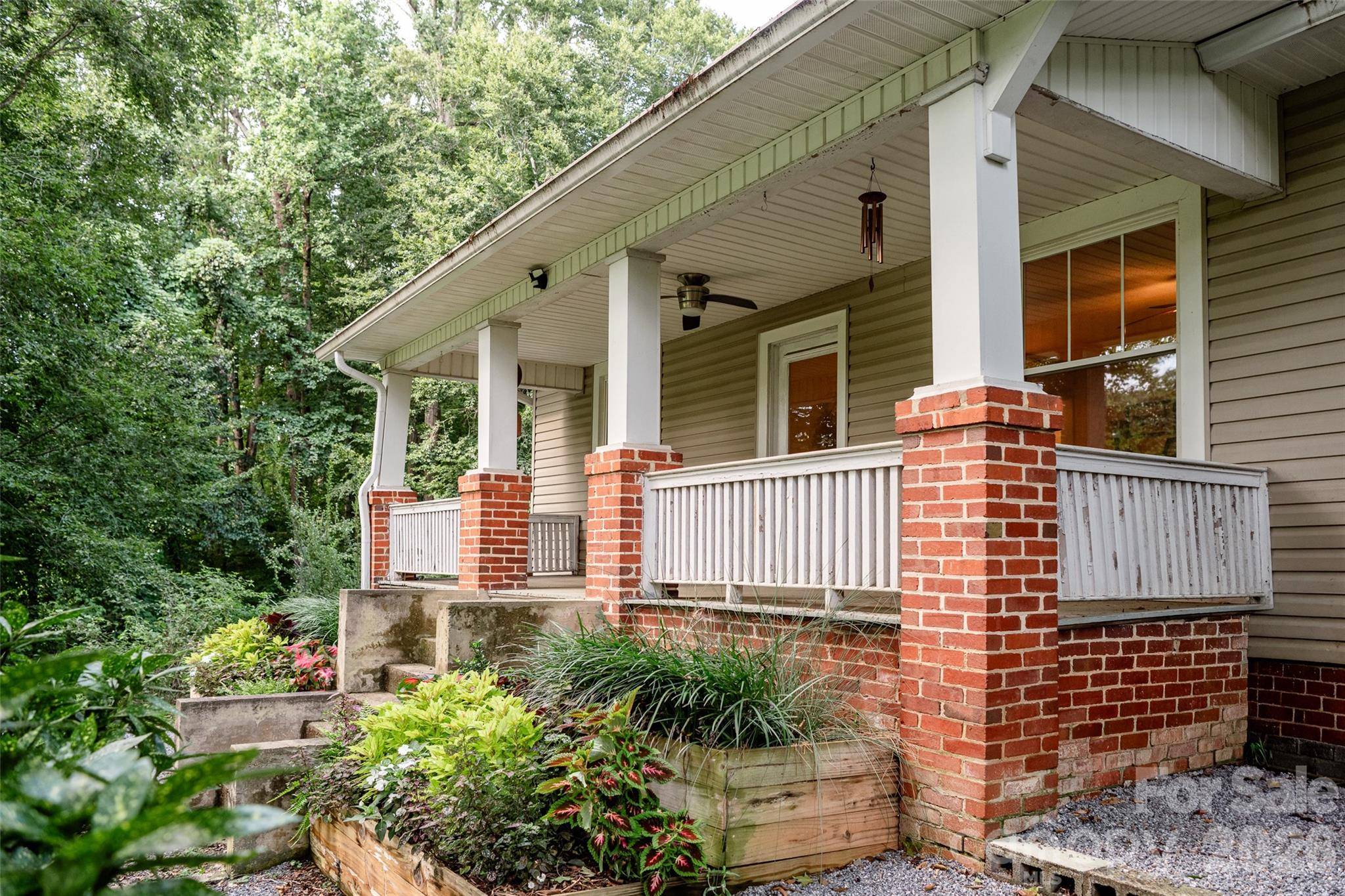55 Beaman RD, Marion, NC 28752