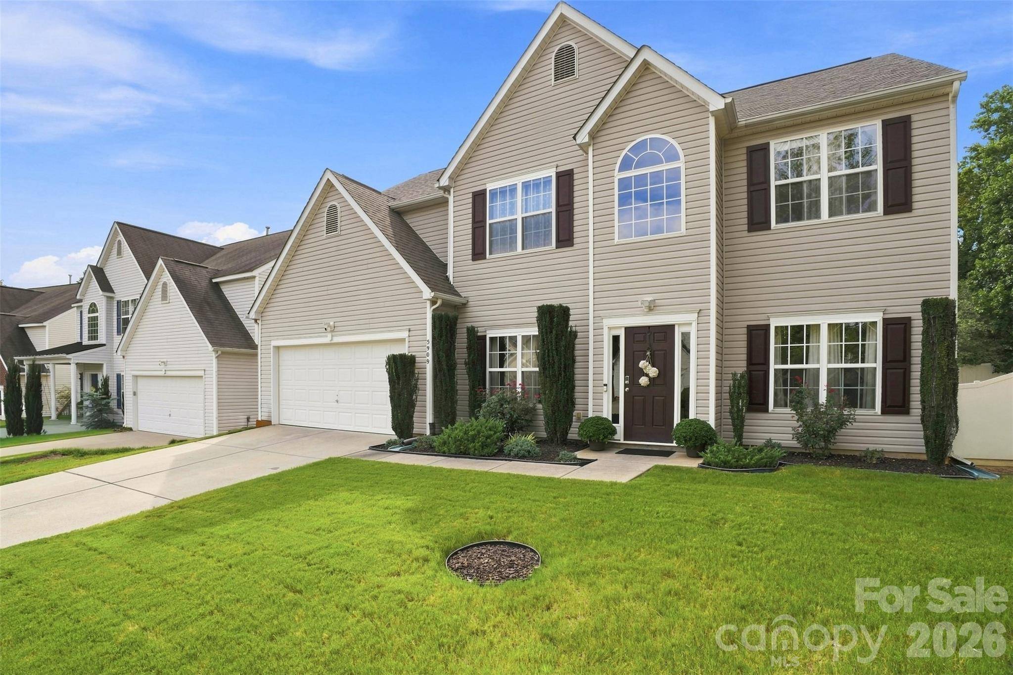 5909 Parkstone DR, Matthews, NC 28104