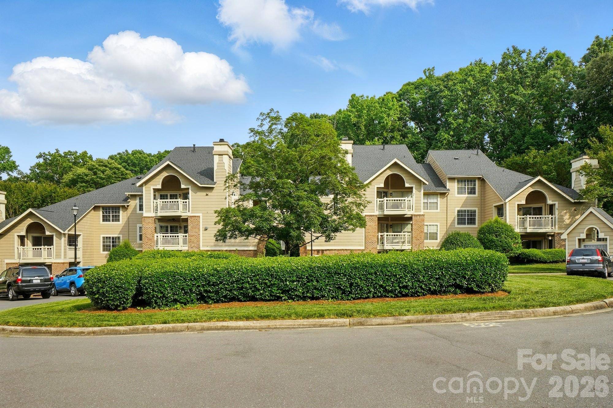 5007 Sharon RD #R, Charlotte, NC 28210