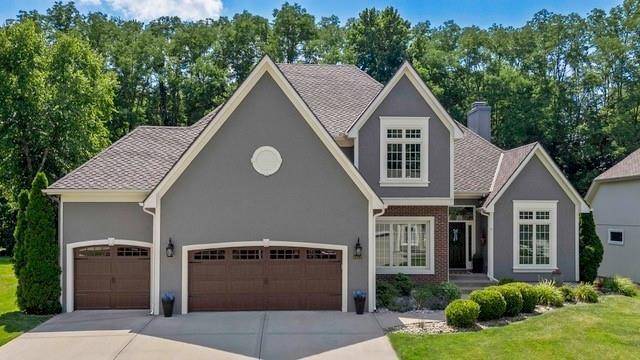5812 Manor DR, Parkville, MO 64152