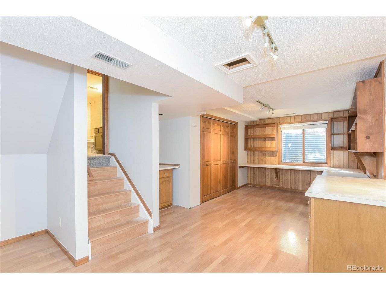 4050 S Espana, Aurora, CO 80013