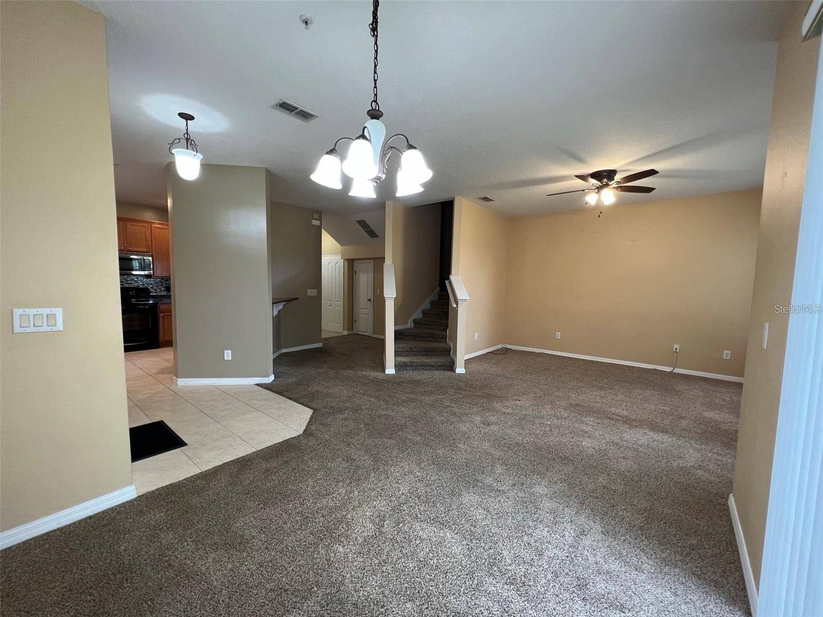 562 CLIMBING IVY CT #B, Apopka, FL 32712