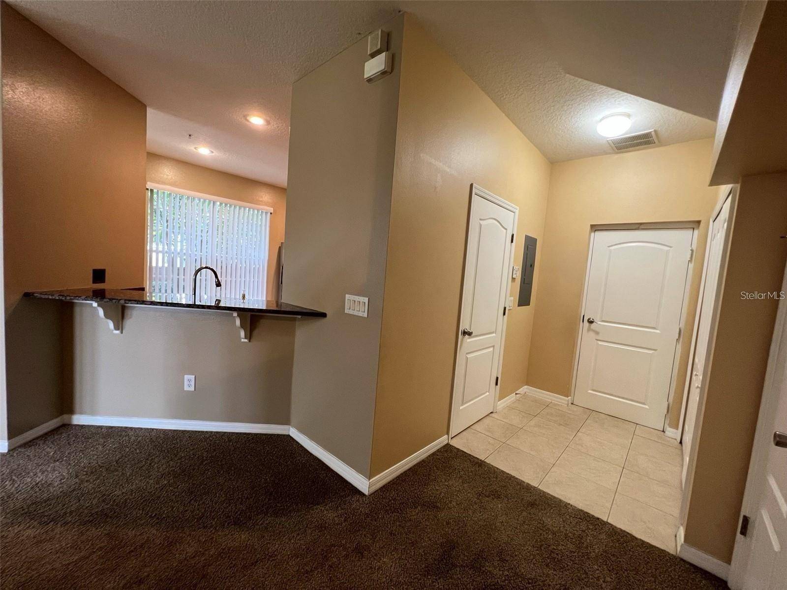 562 CLIMBING IVY CT #B, Apopka, FL 32712