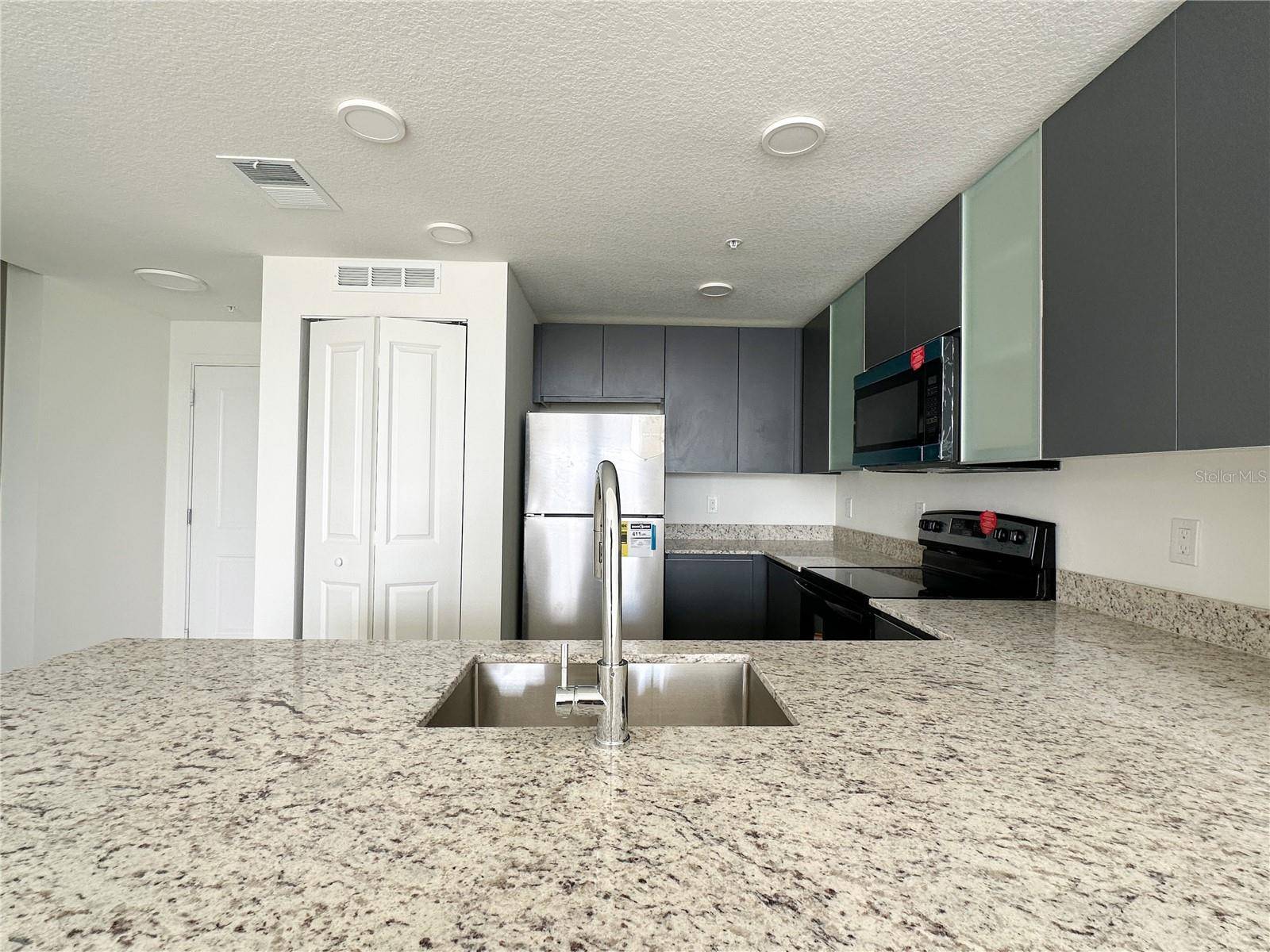 5563 MILLENIA PARK BLVD #409, Orlando, FL 32839