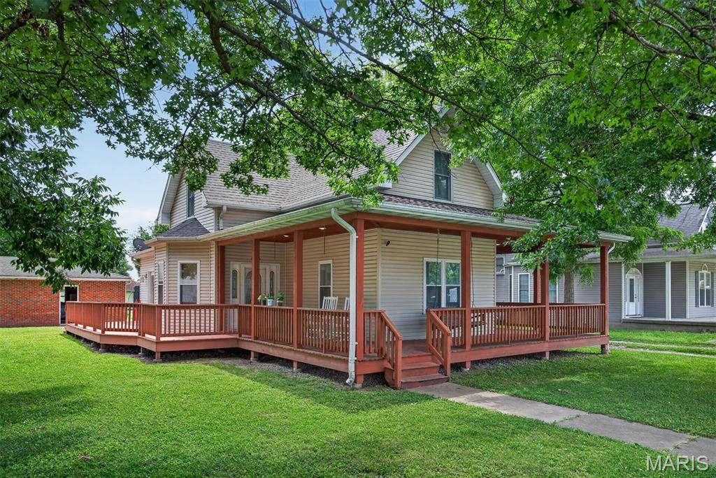 310 E Main ST, Alhambra, IL 62001