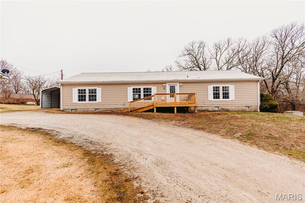 215 E 5th ST, Dixon, MO 65459