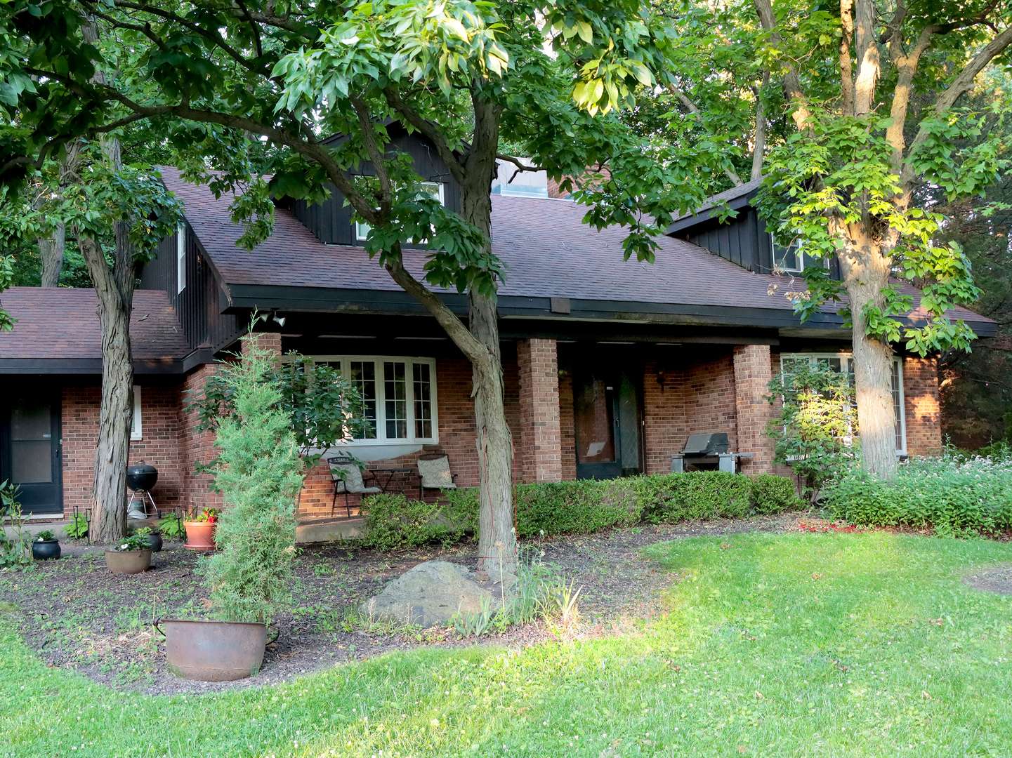 18238 W Gages Lake RD, Grayslake, IL 60030