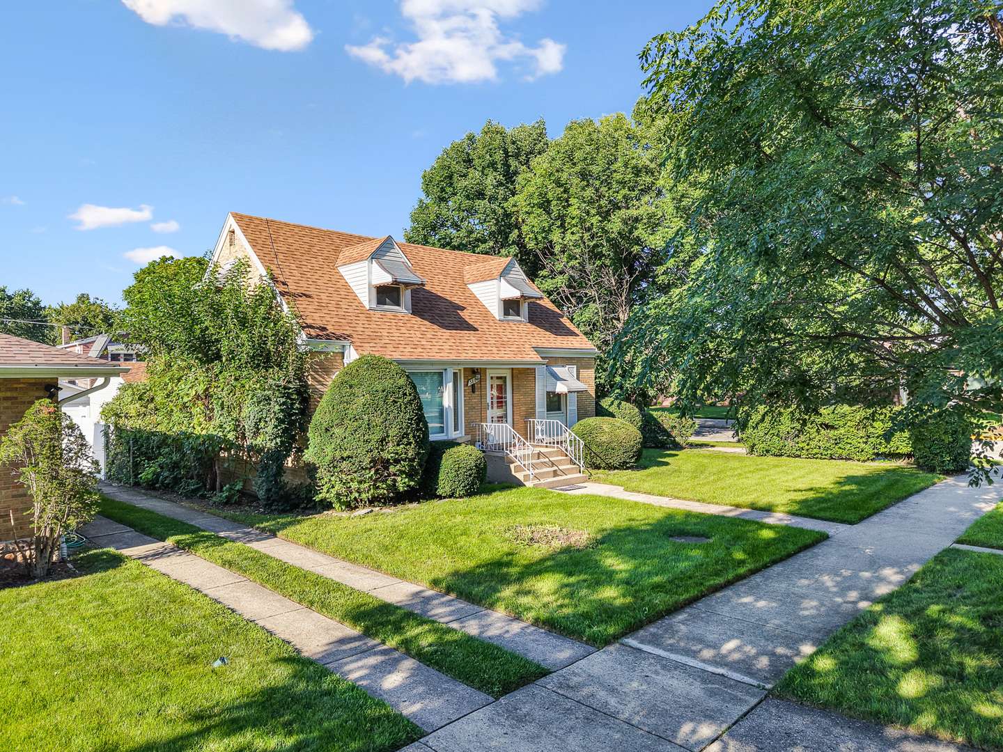 5800 Crain ST, Morton Grove, IL 60053