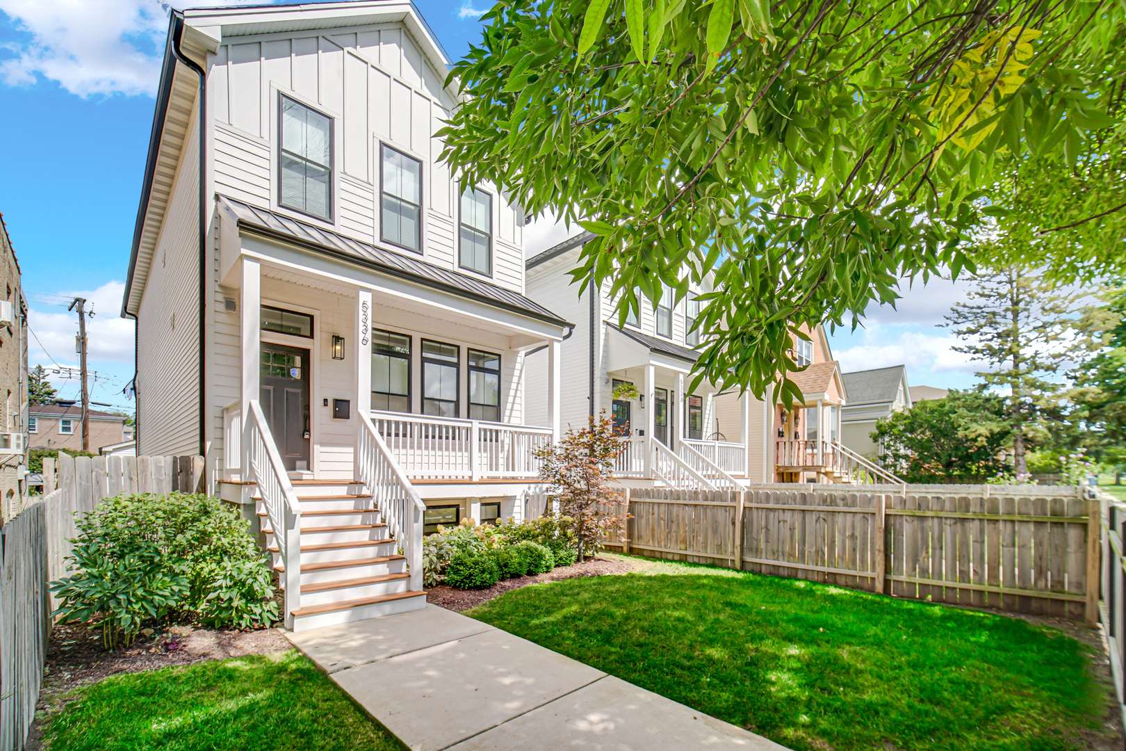 5336 W Leland AVE, Chicago, IL 60630