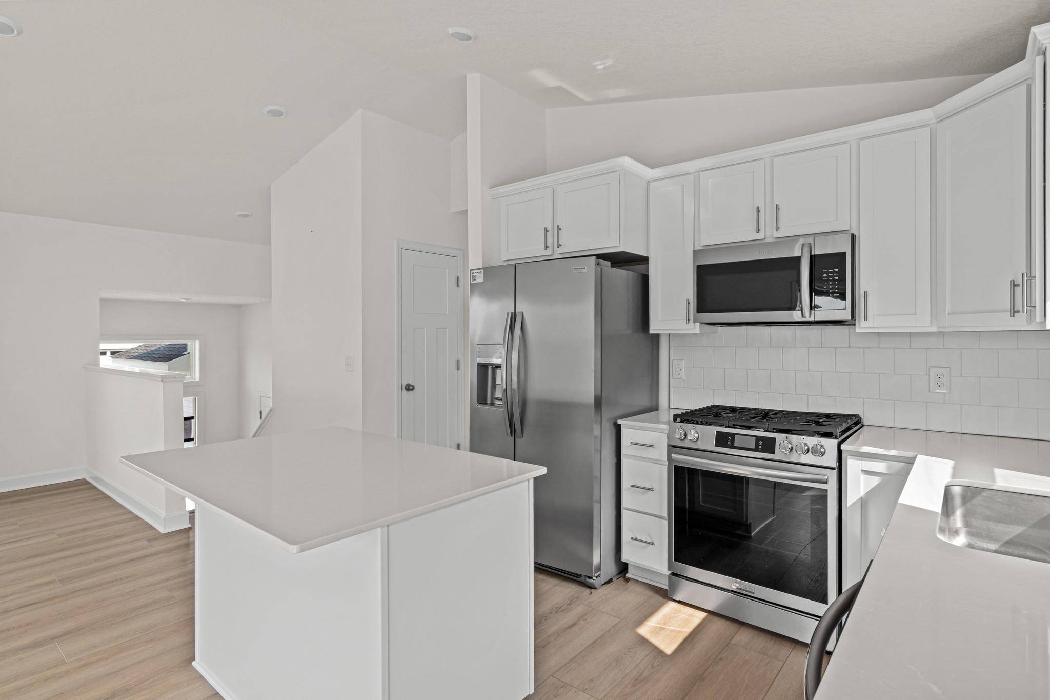8891 Foust LN, Rockford, MN 55373