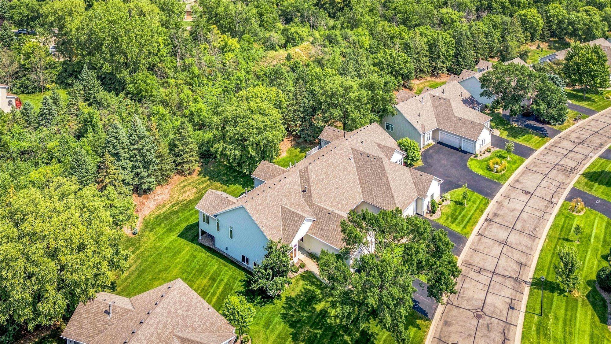 2774 Boulder DR, Burnsville, MN 55337