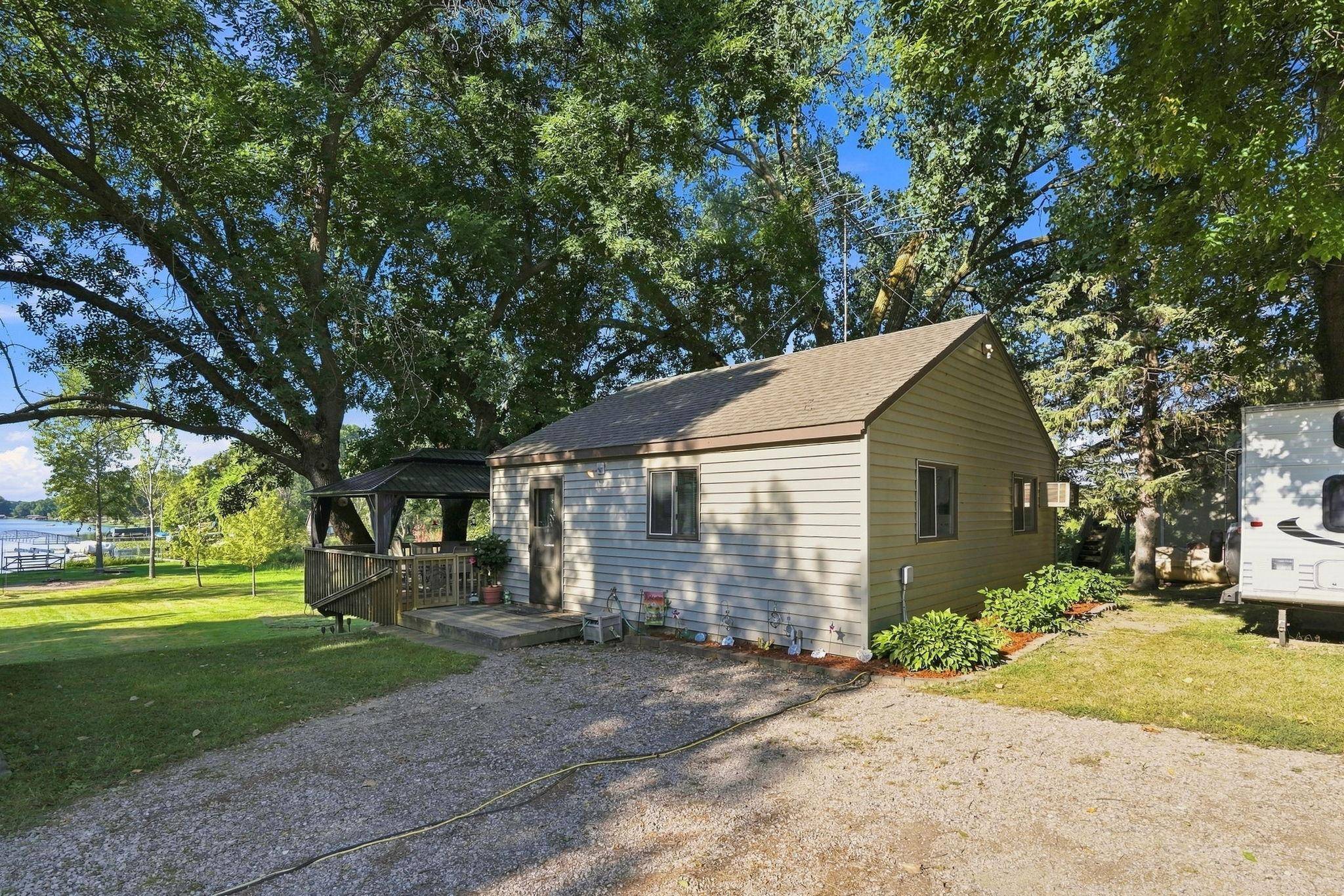 1875 Grant AVE NW, Maple Lake, MN 55358