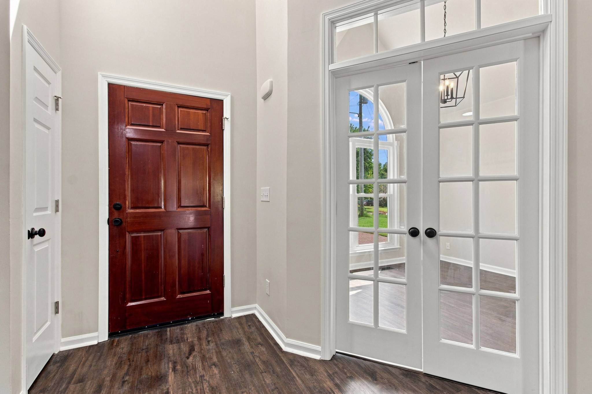 2946 Iroquois Dr, Thompsons Station, TN 37179