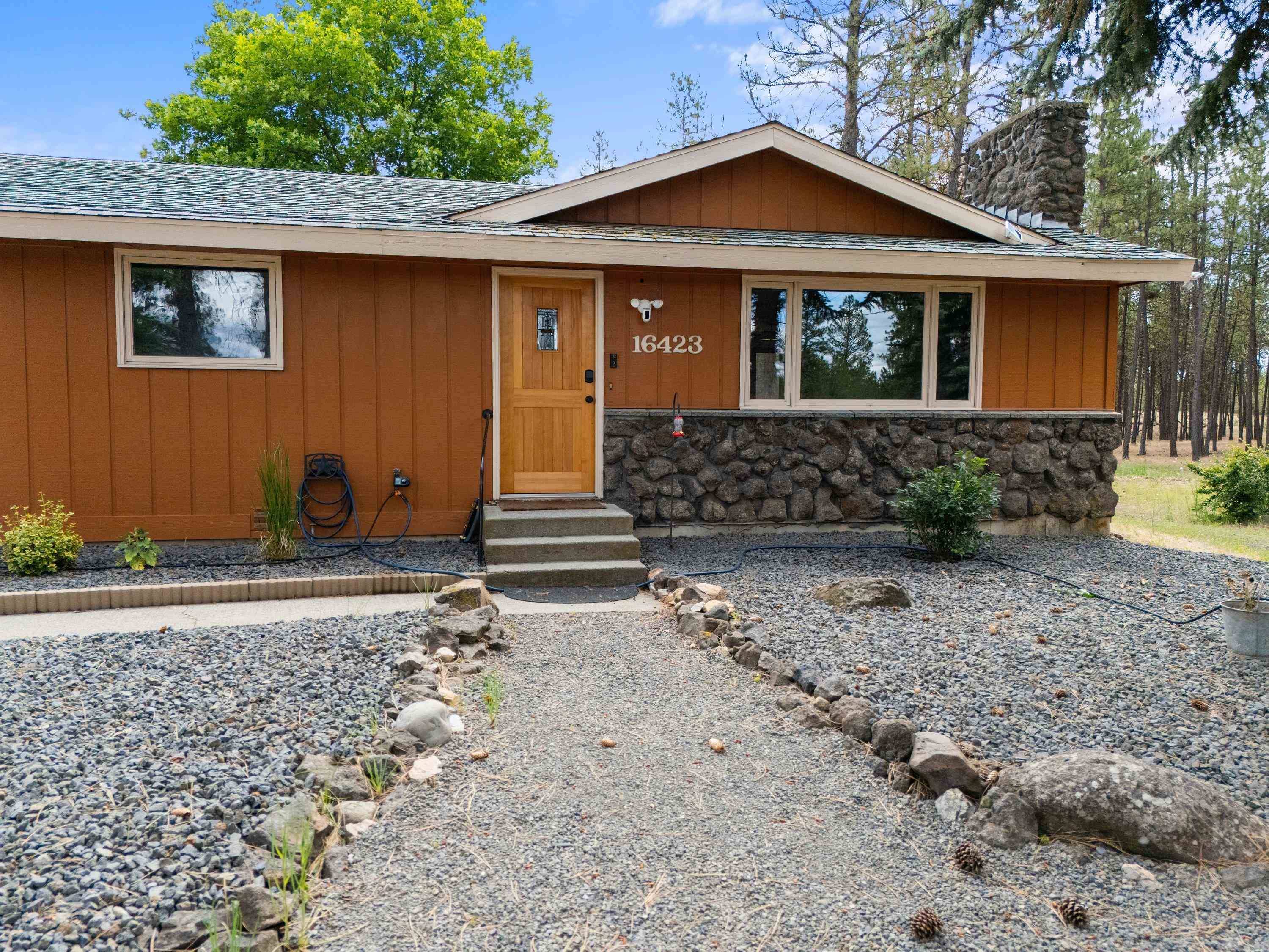 16423 S Maple Rd, Spokane, WA 99224