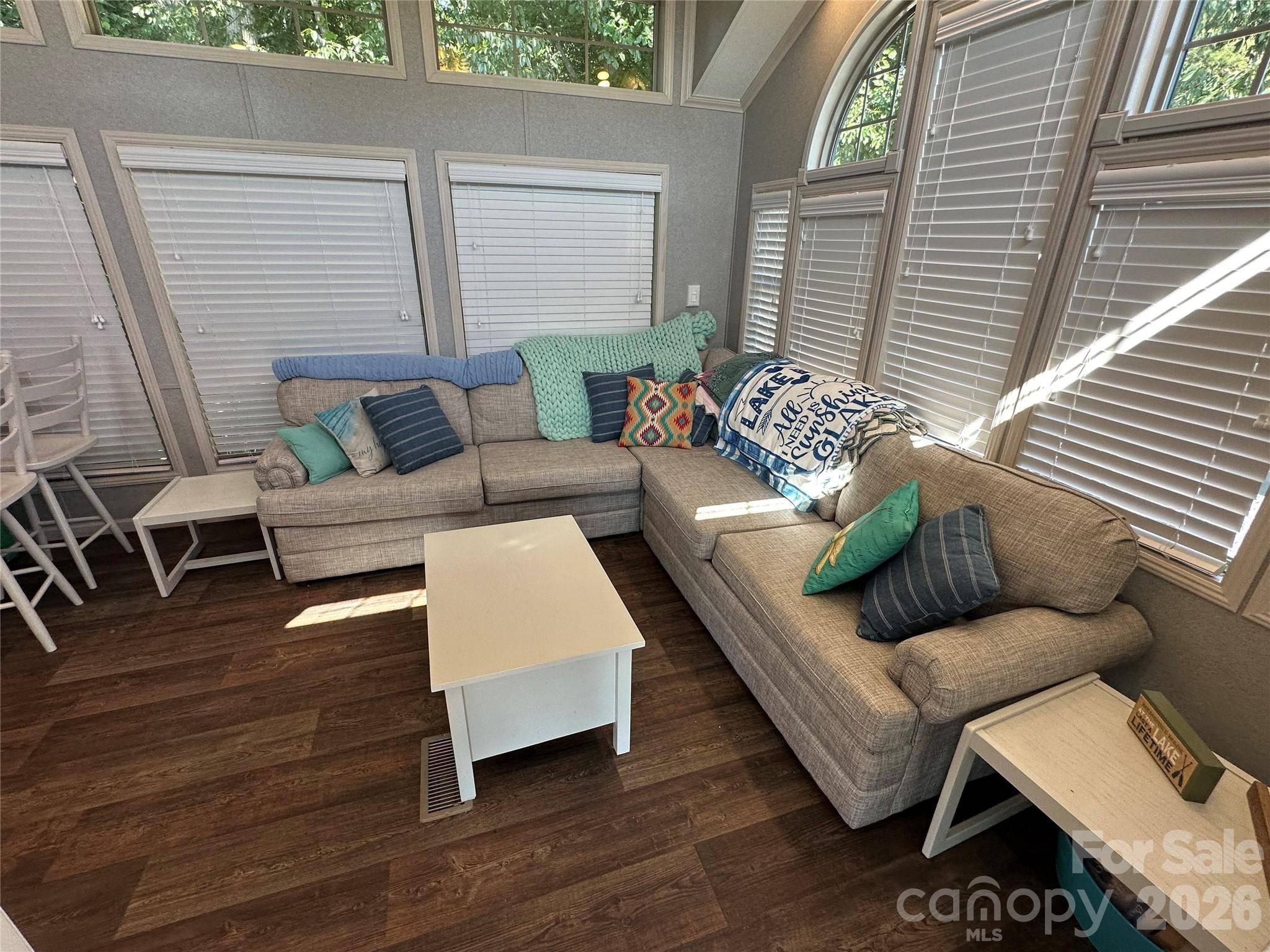160 Grand View DR, New London, NC 28127