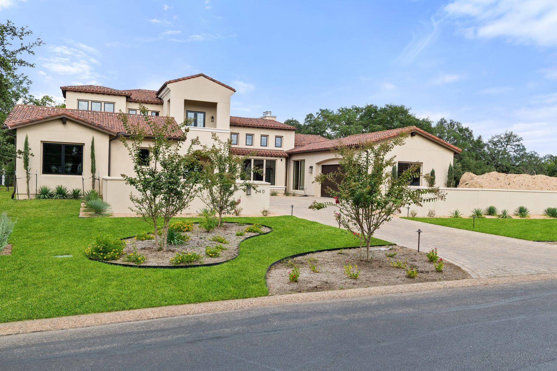 240 La Serena Loop, Horseshoe Bay, TX 78657
