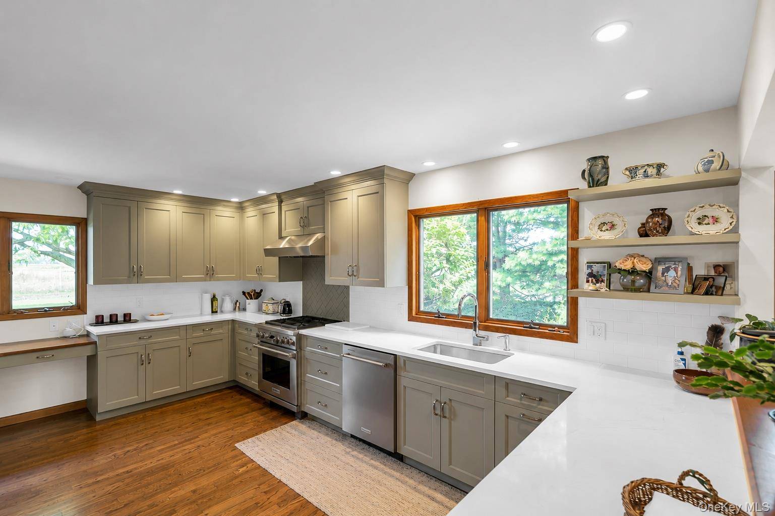 1541 Stillwater AVE, Cutchogue, NY 11935