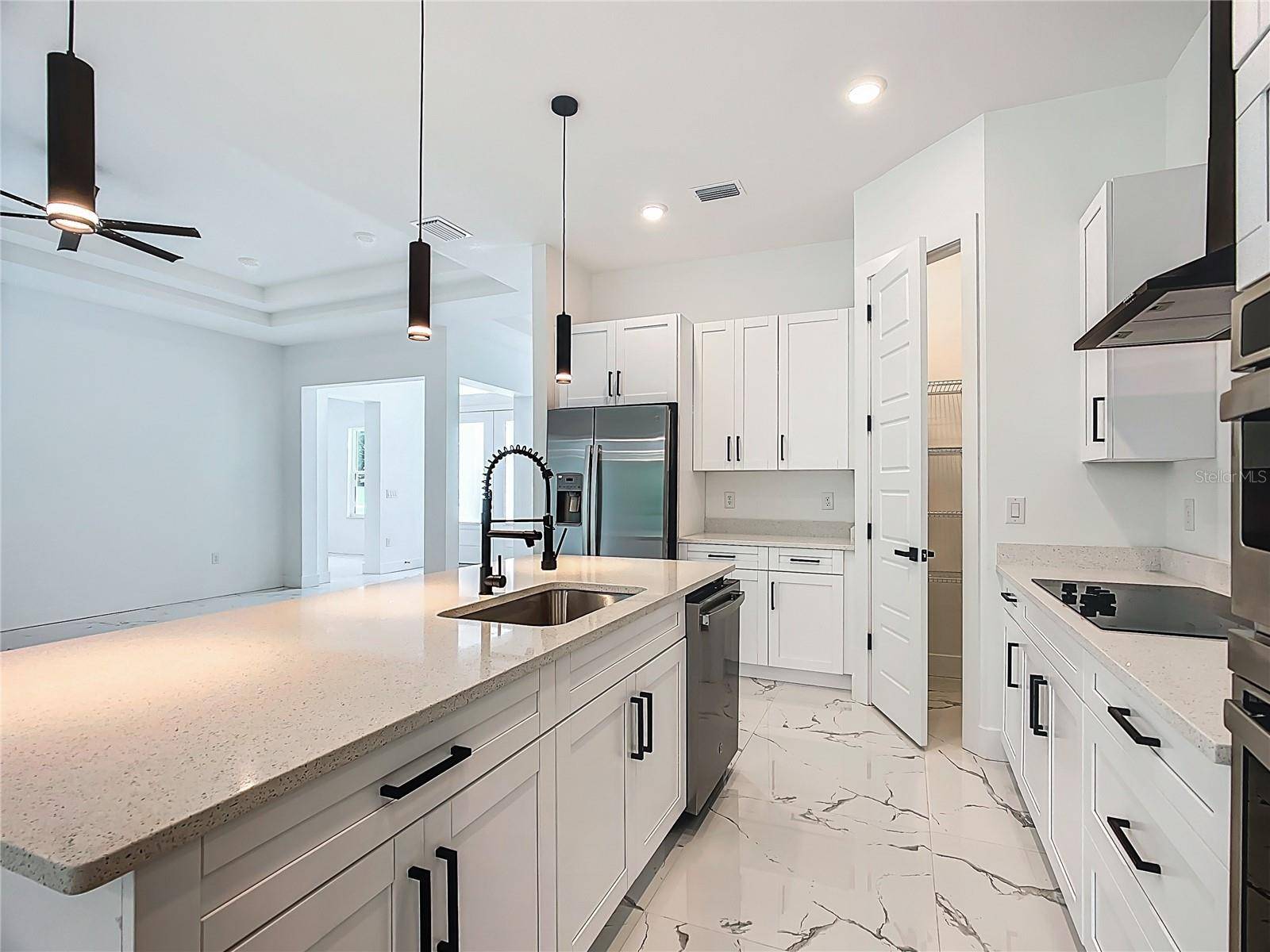 2105 DORMAN ROCK PL, Plant City, FL 33565