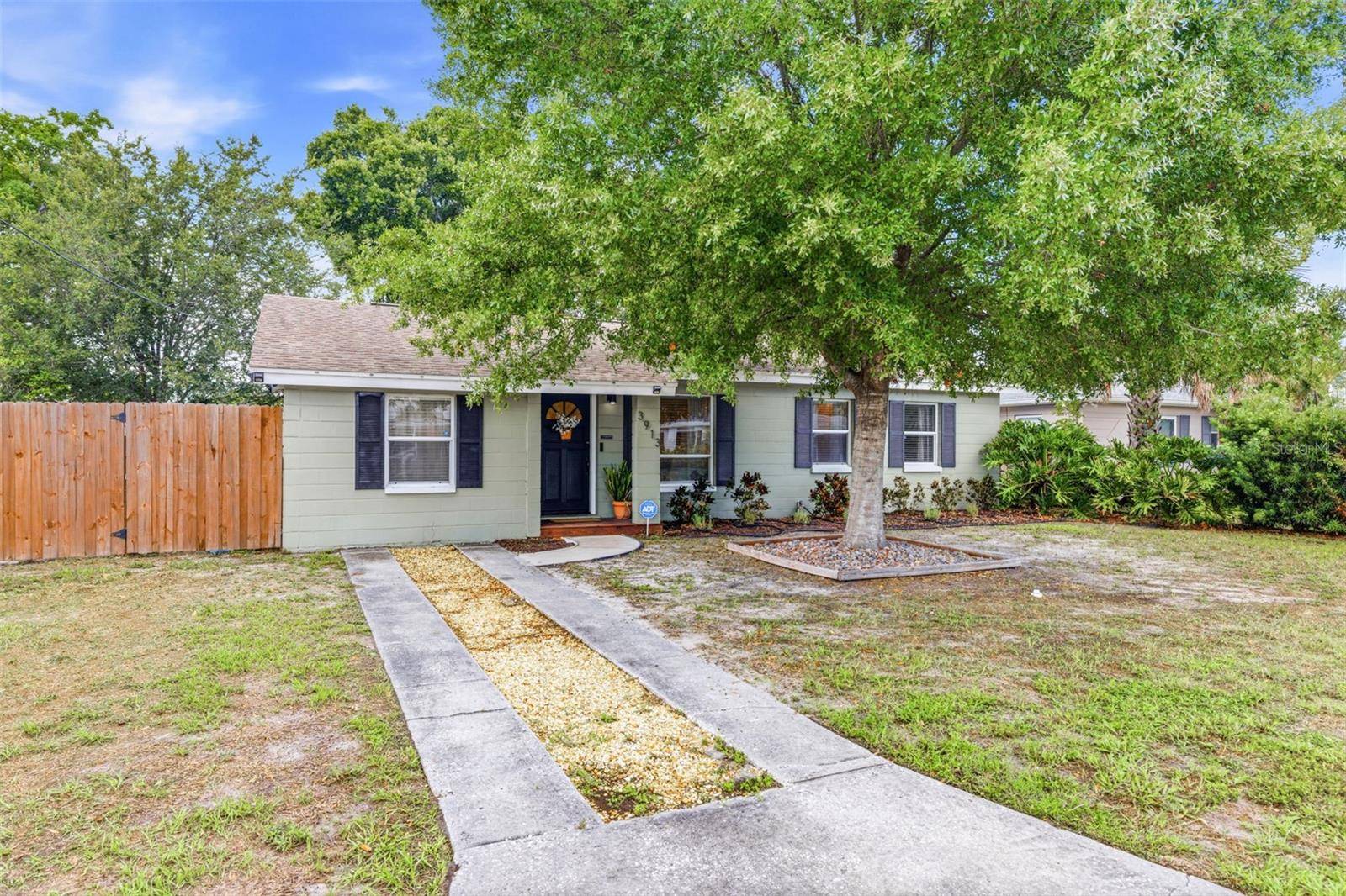 3913 W WALLACE AVE, Tampa, FL 33611