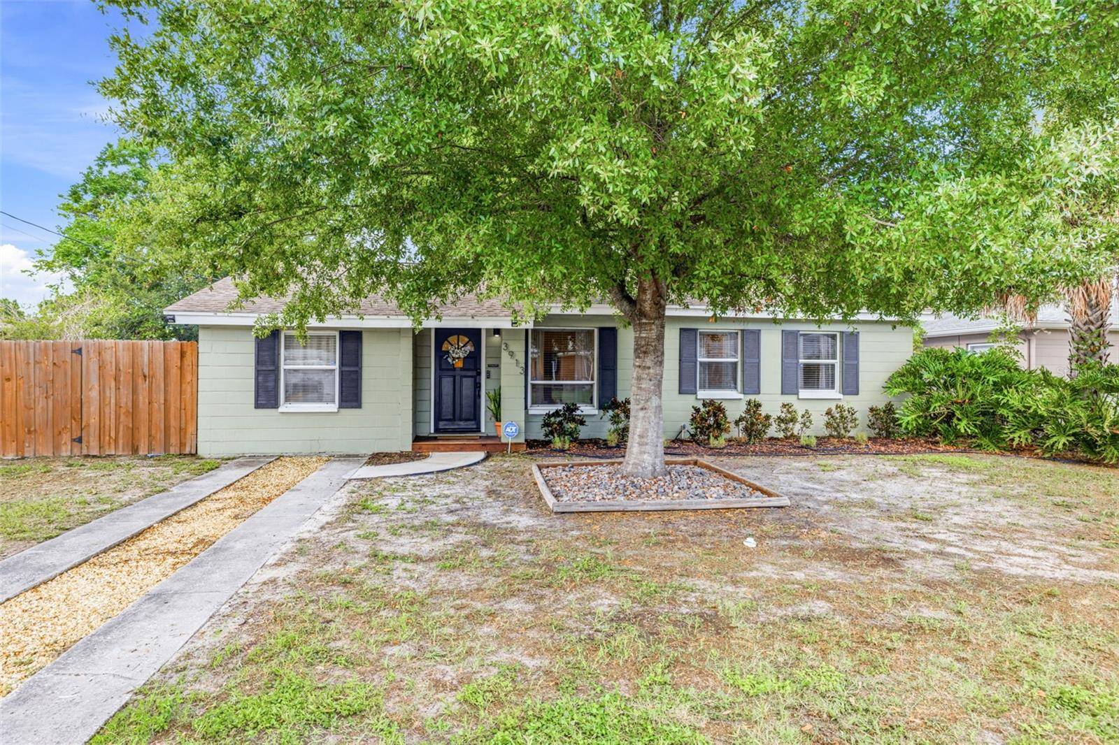3913 W WALLACE AVE, Tampa, FL 33611