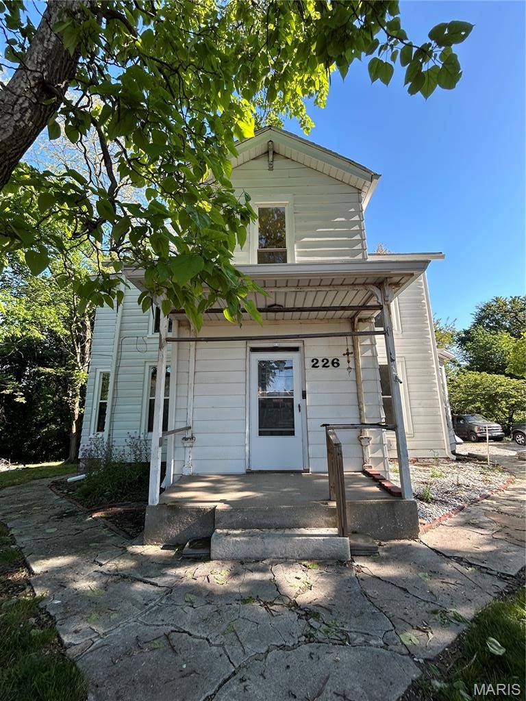 226 E 5th ST, Alton, IL 62002
