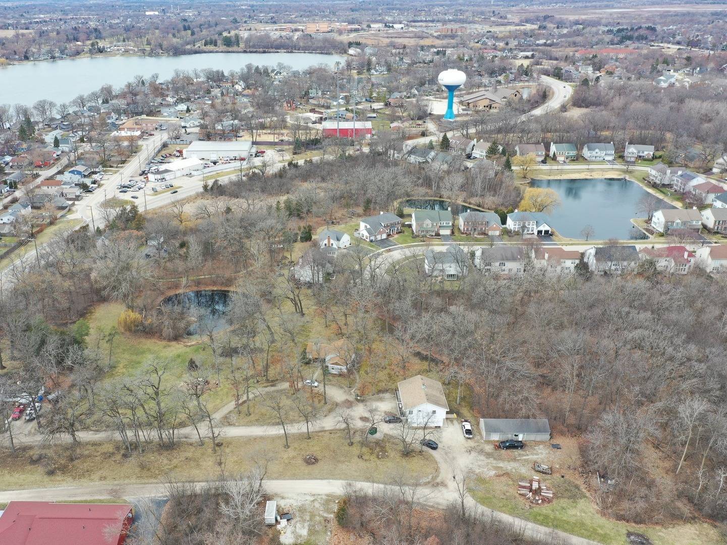18238 W Gages Lake RD, Grayslake, IL 60030