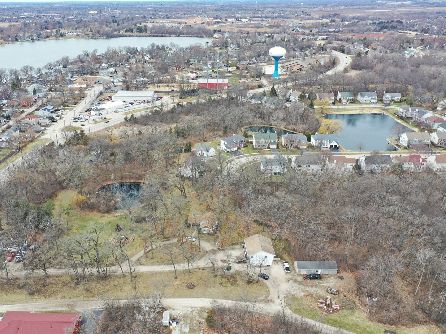 18238 W Gages Lake RD, Grayslake, IL 60030