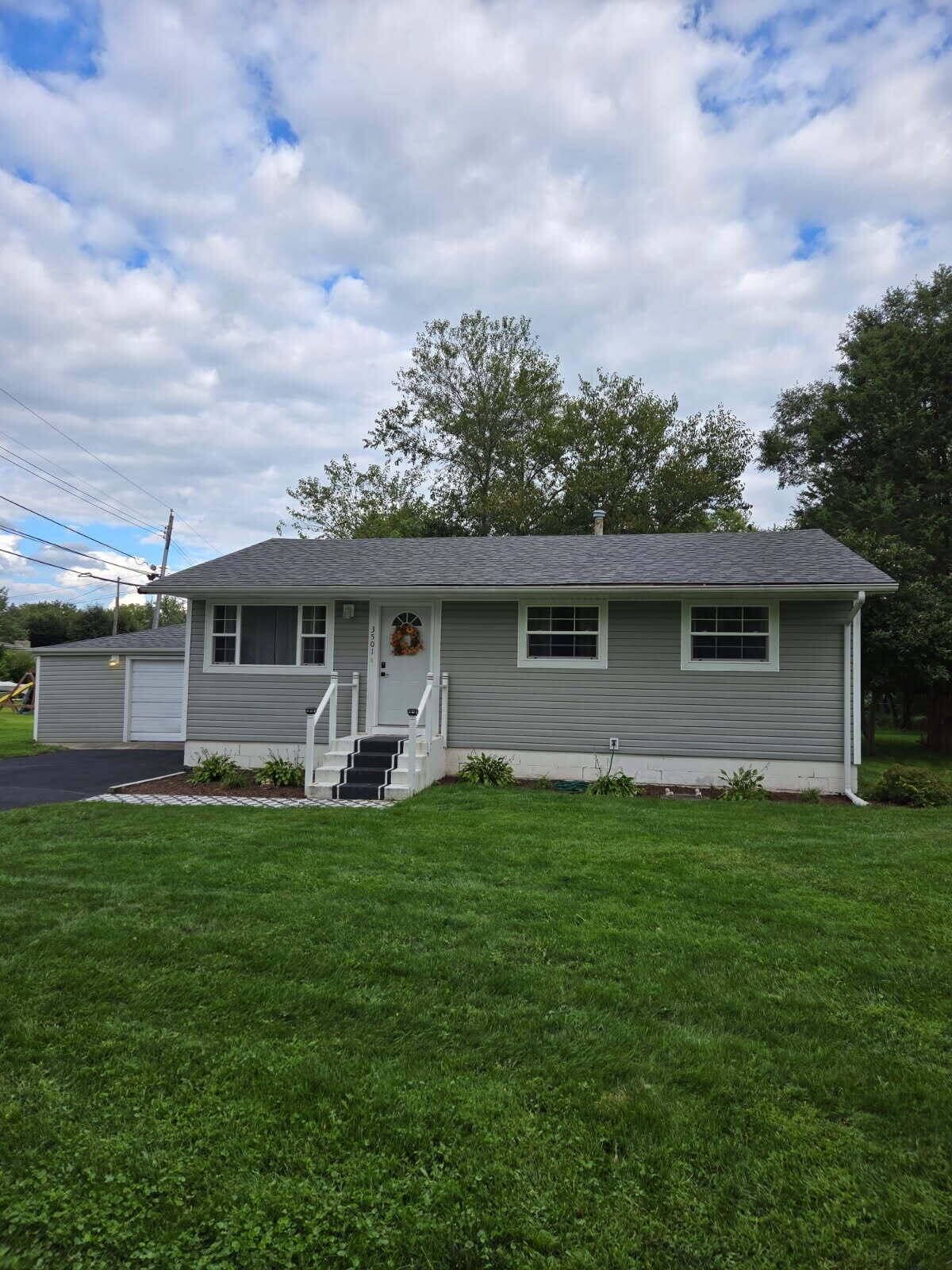 3501 Rush PL, Hobart, IN 46342