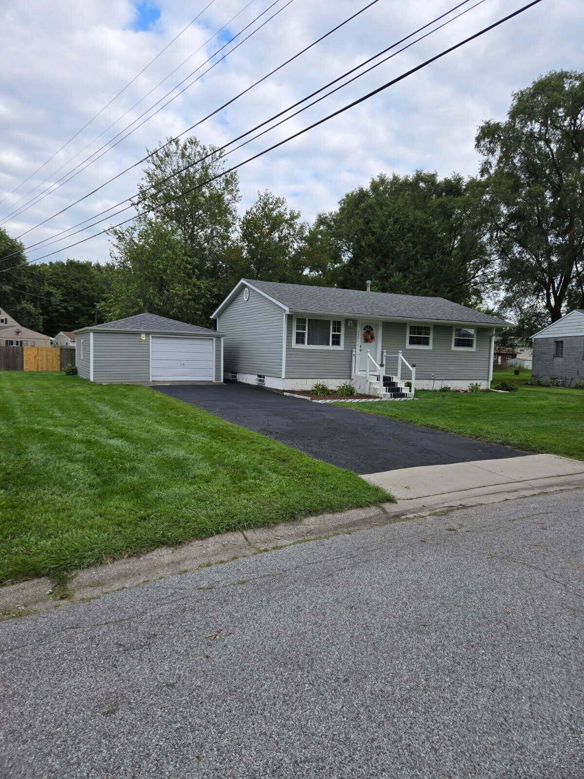 3501 Rush PL, Hobart, IN 46342