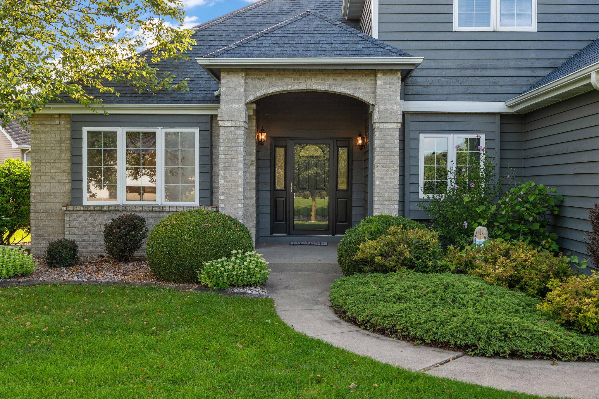 606 Merganser Drive, Hobart, IN 46342