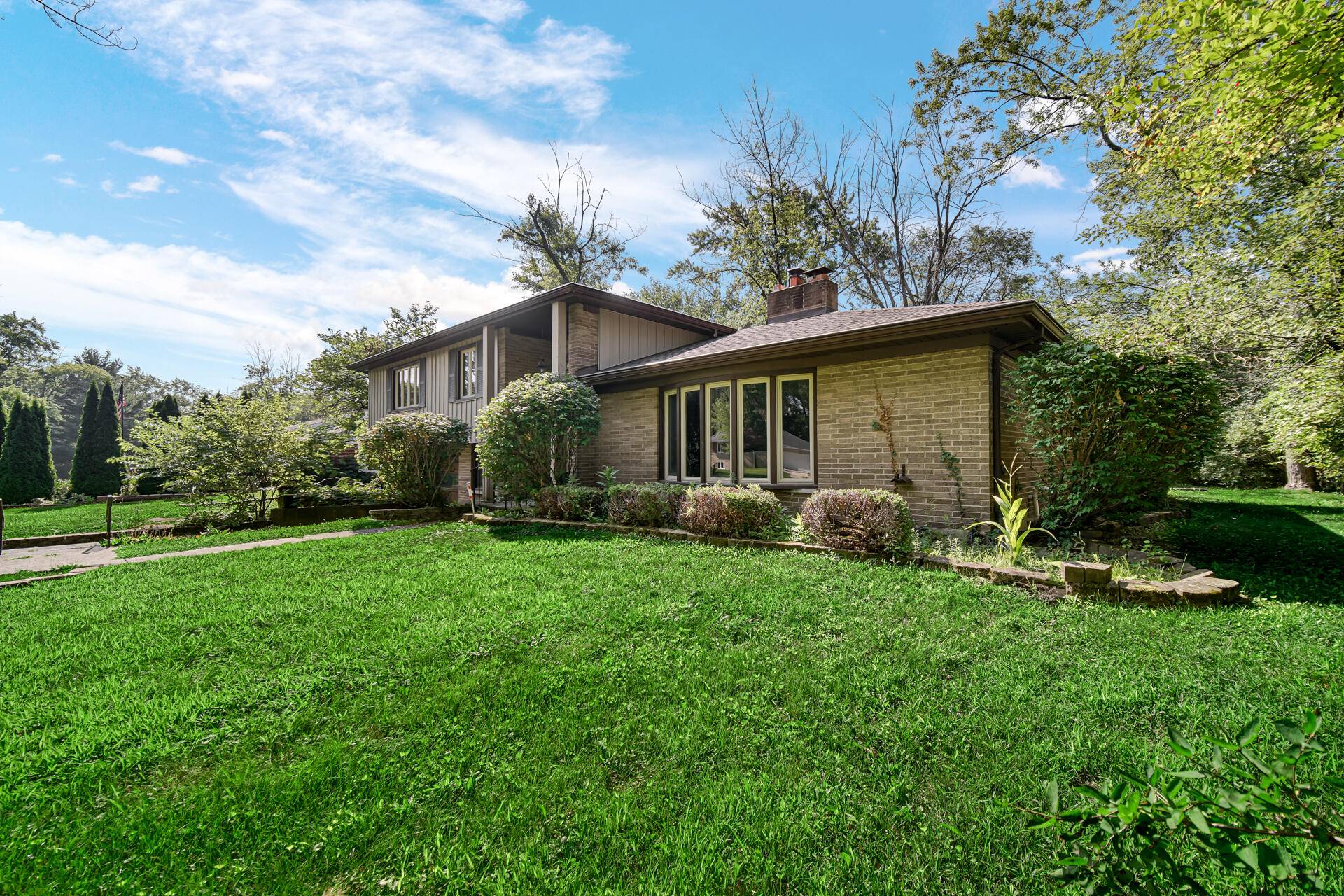 924 Quinn PL, Dyer, IN 46311