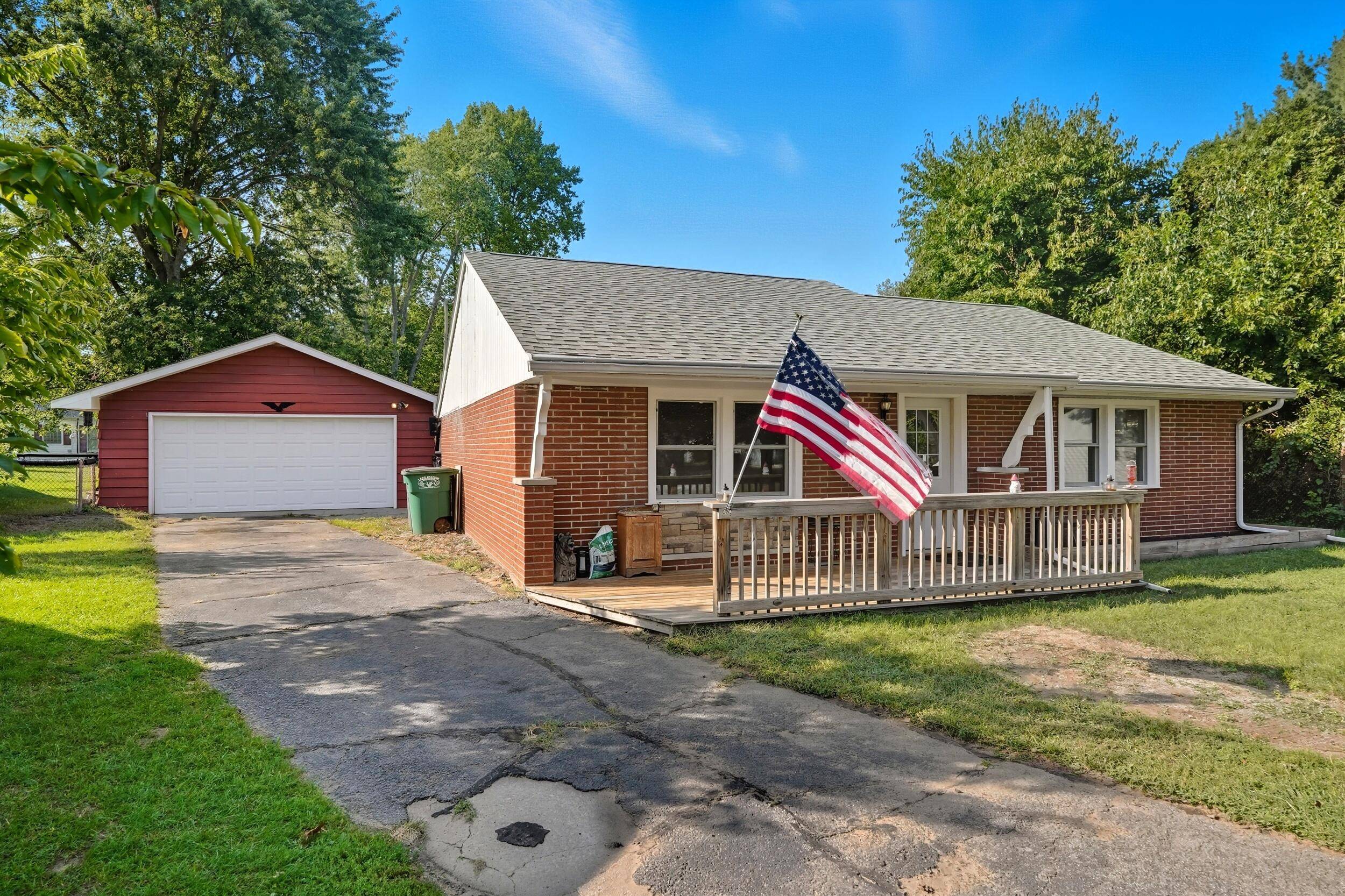 3332 Jay ST, Hobart, IN 46342