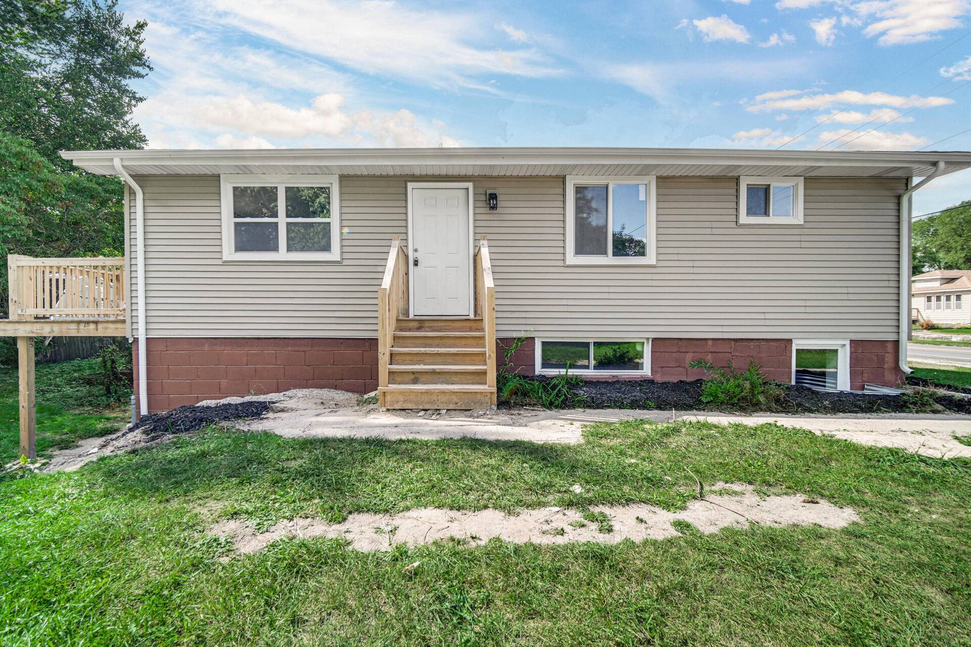 3015 W Ridge RD, Hobart, IN 46342