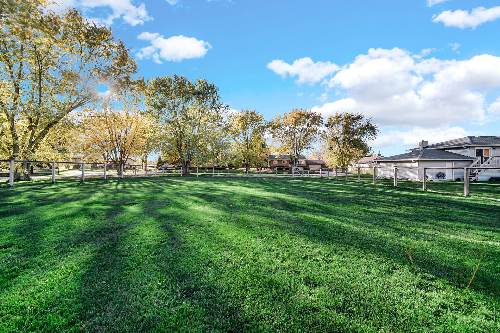 7602 71st Court, Hobart, IN 46342