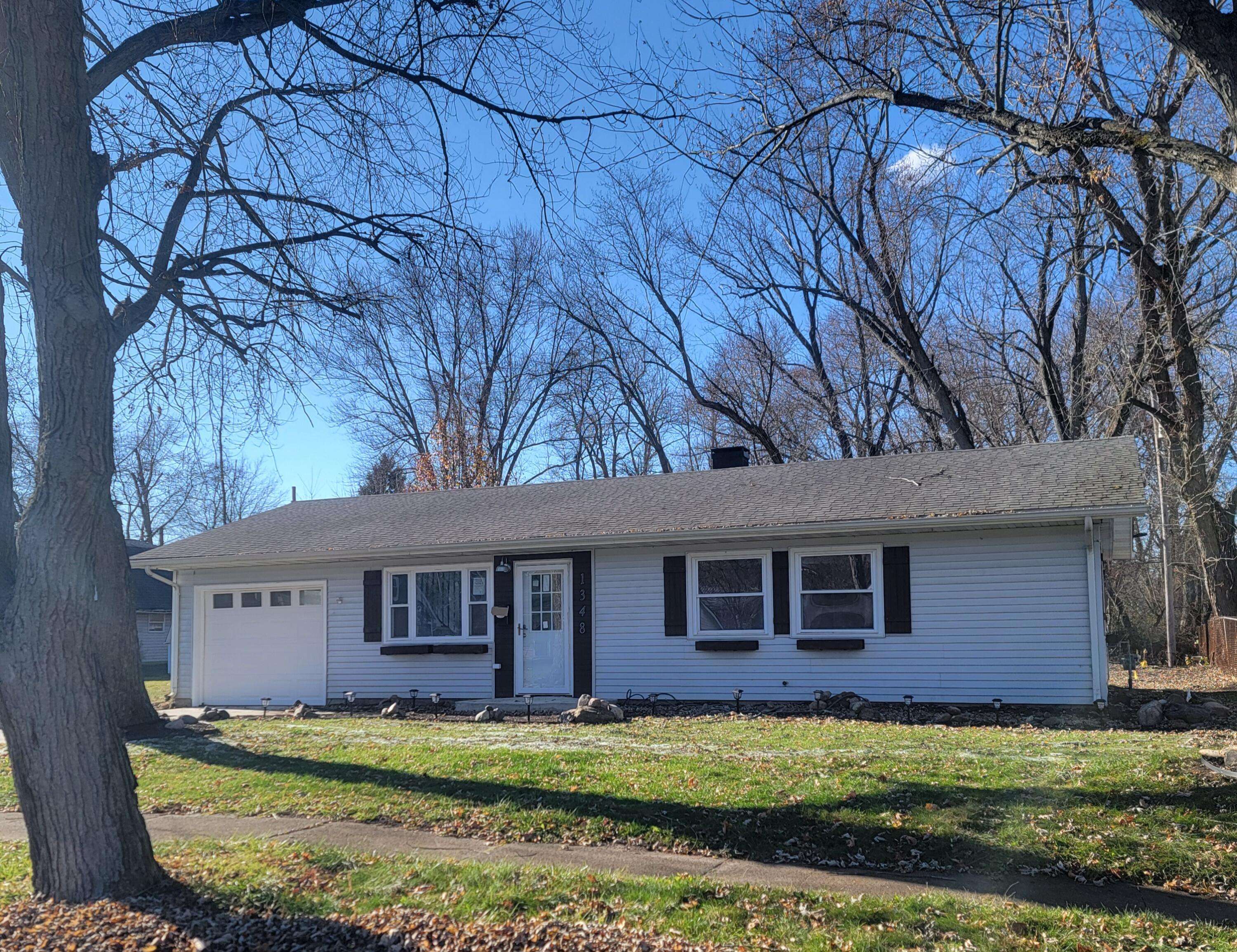 1348 S Illinois Street, Hobart, IN 46342