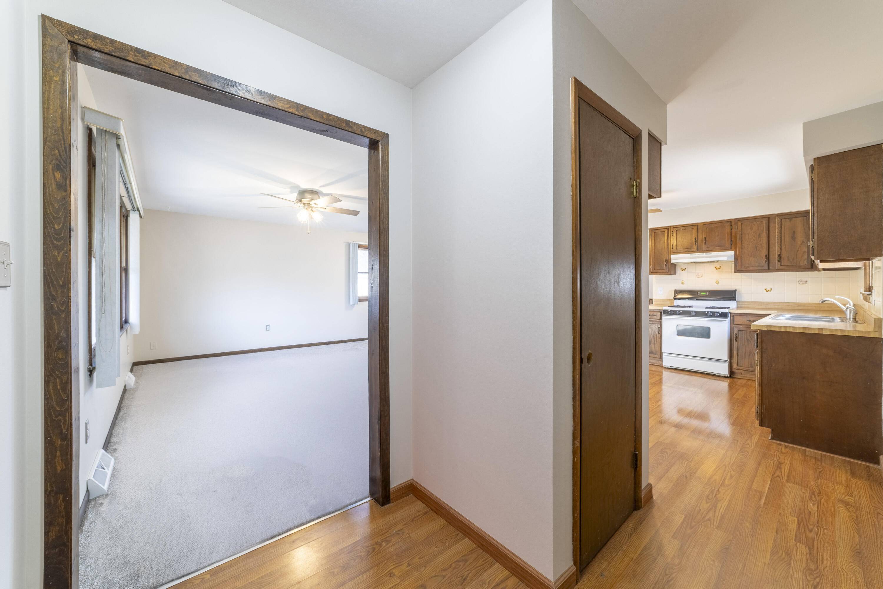 6109 Wisconsin ST, Hobart, IN 46342