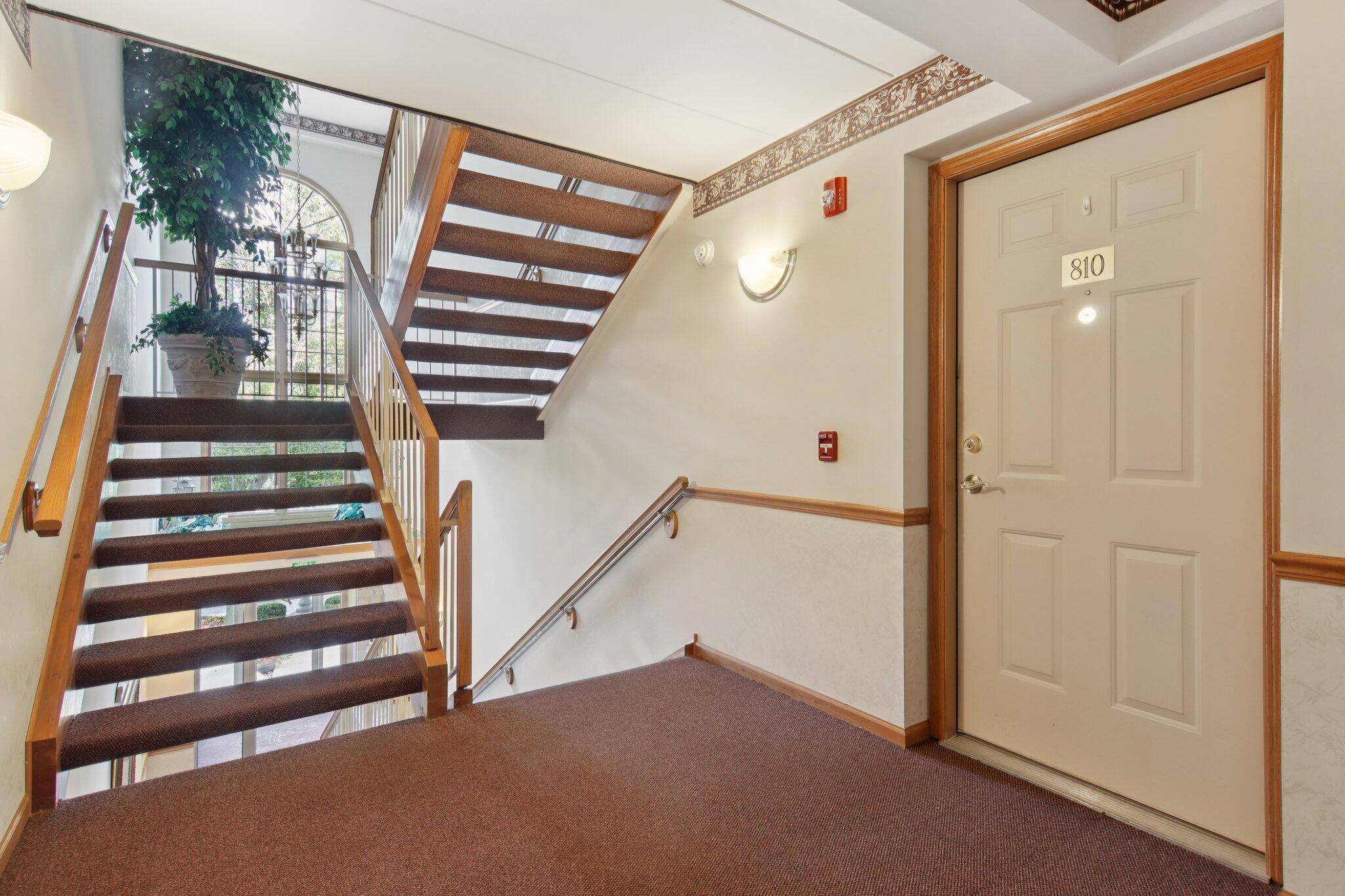 810 Swan DR #2a, Dyer, IN 46311